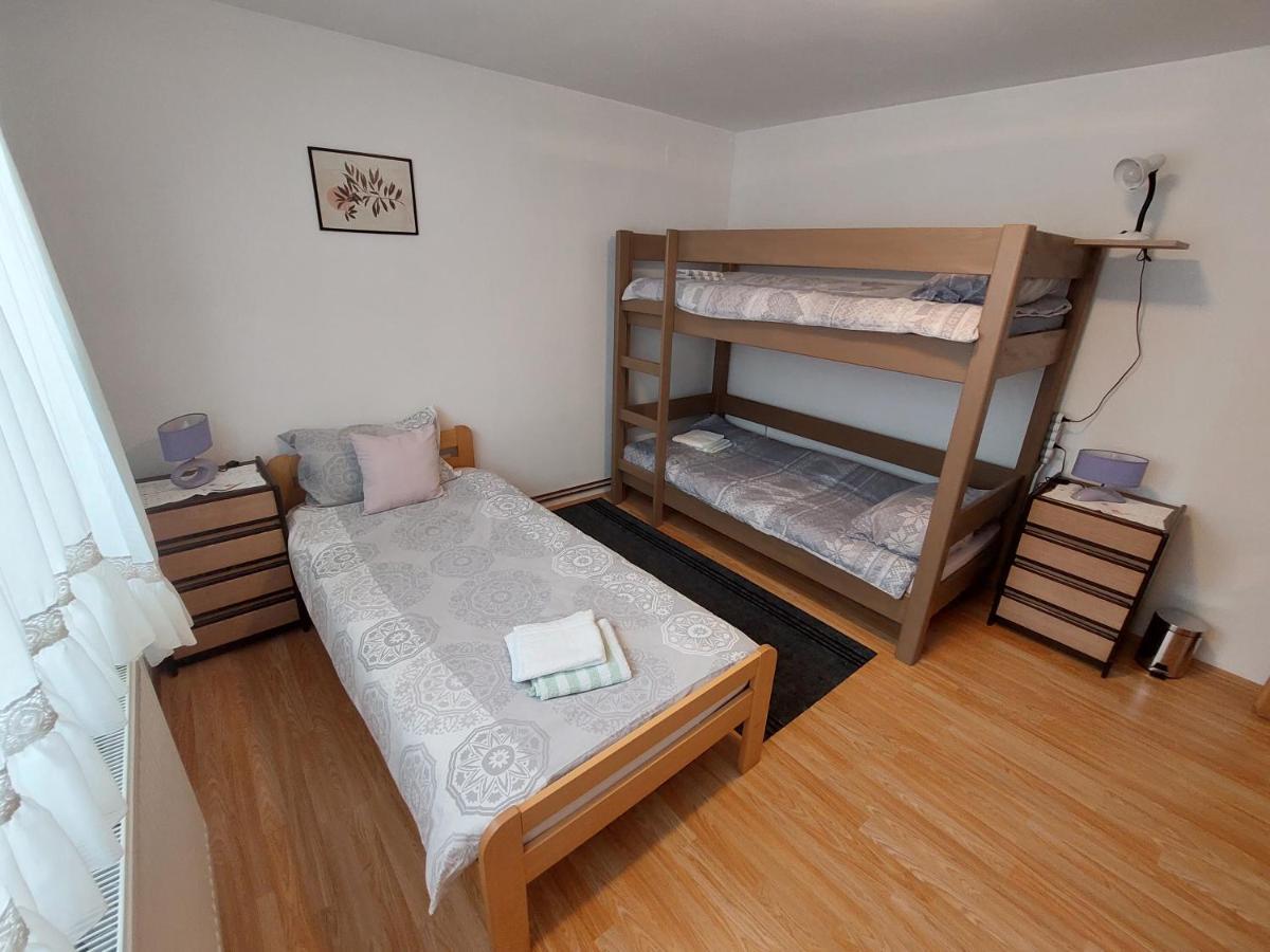 Suite Elena Nedelisce Extérieur photo