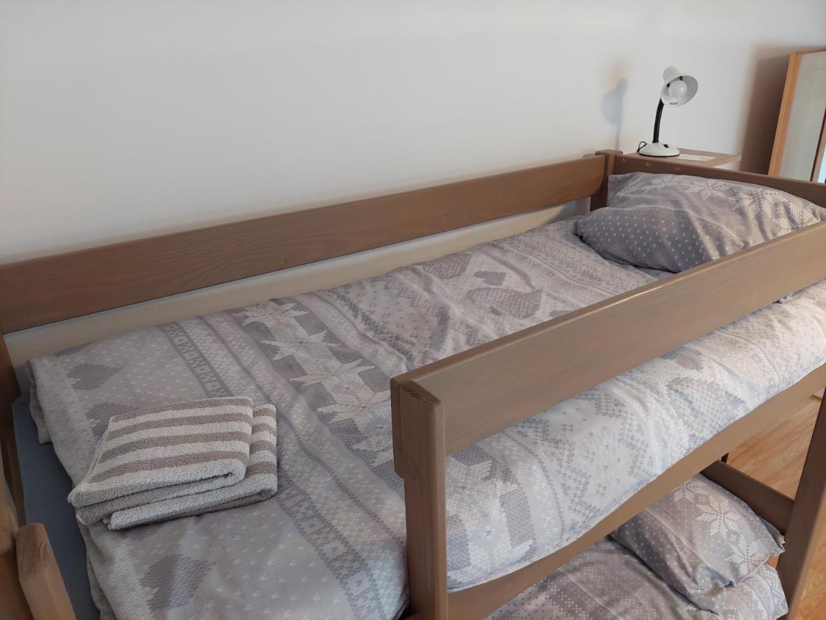 Suite Elena Nedelisce Extérieur photo