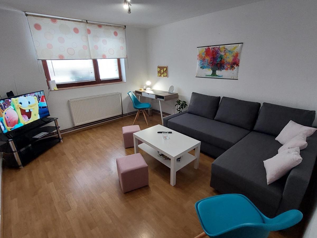 Suite Elena Nedelisce Extérieur photo